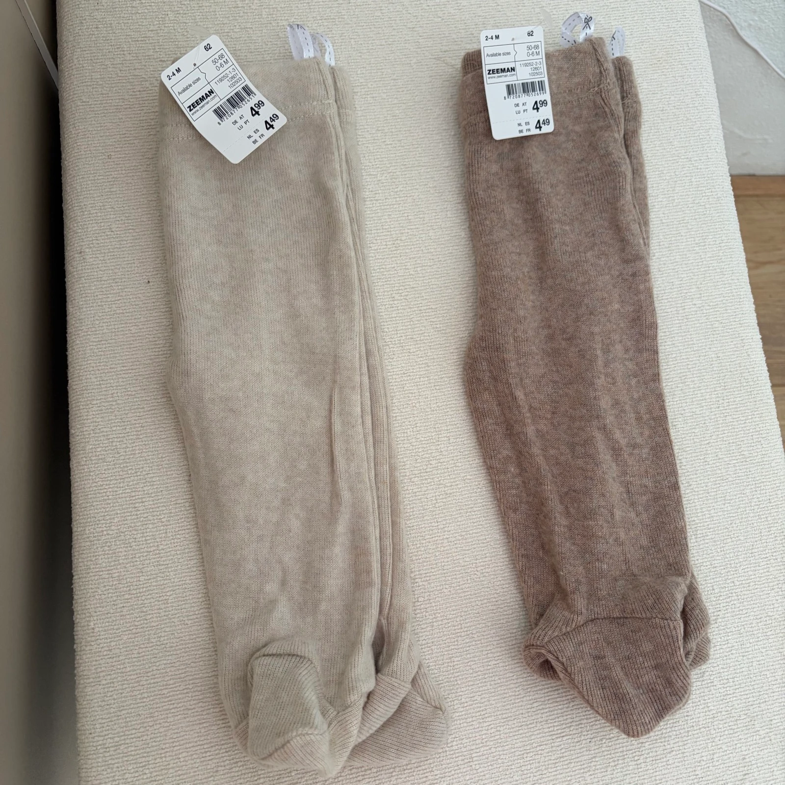 Stretch pants with feet – photo 3